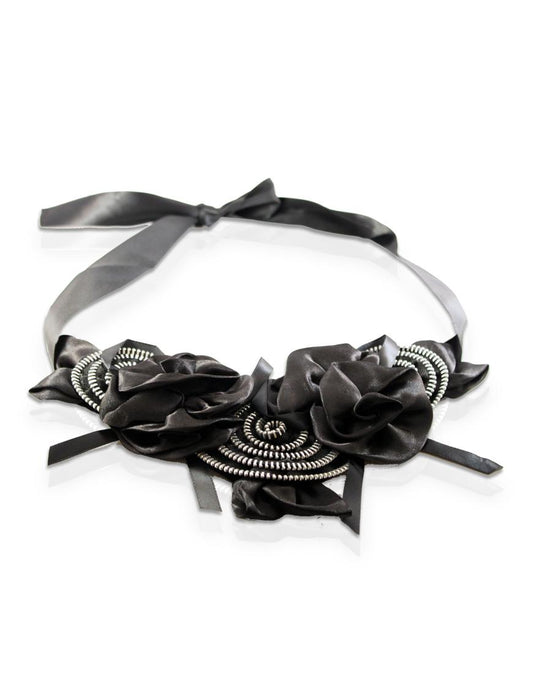 Black rose zipper necklace