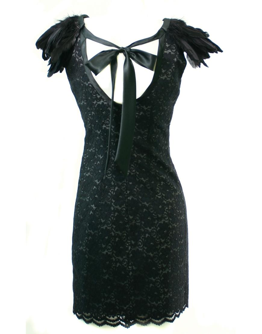 Feather shoulder lace dress
