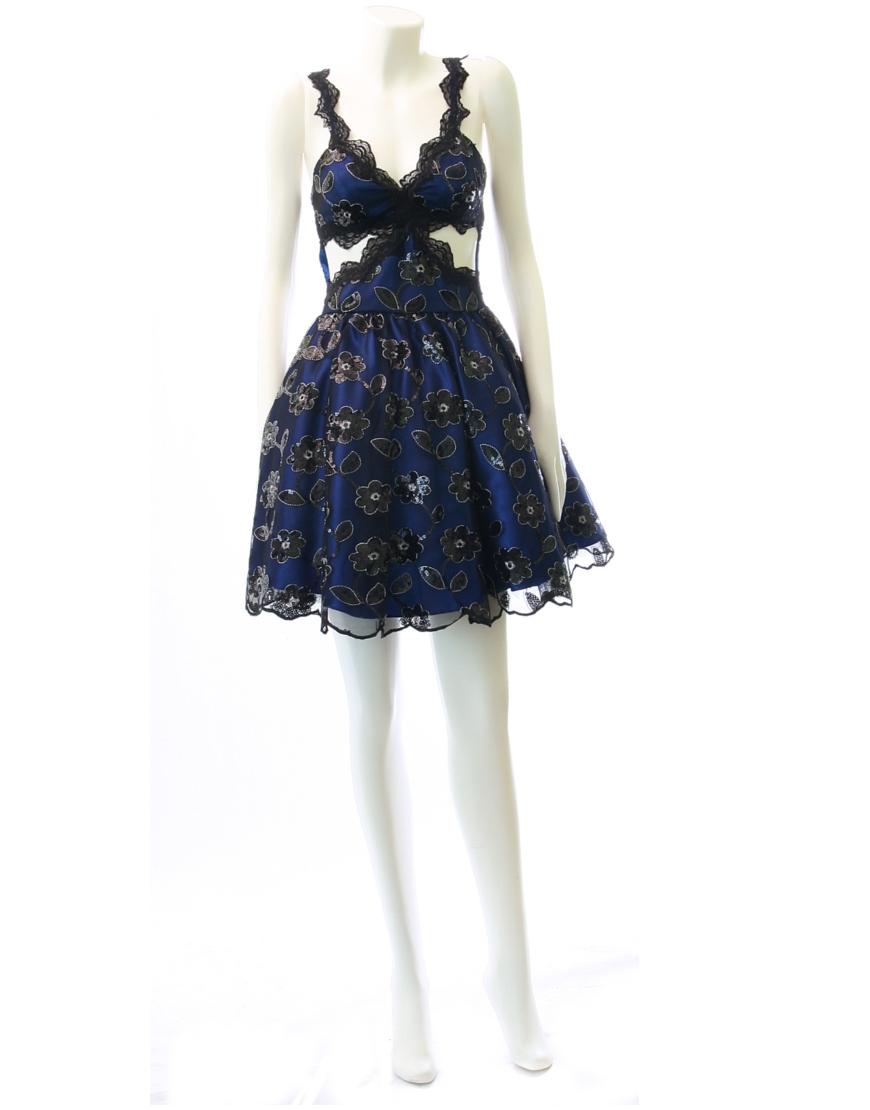 Sequin side cutout & lace trim prom dress