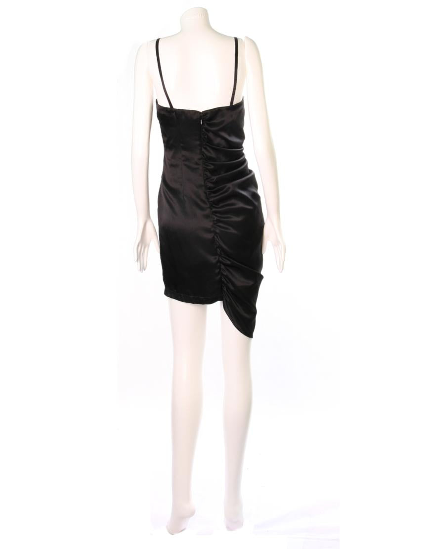 Assymetric ruched dress in black