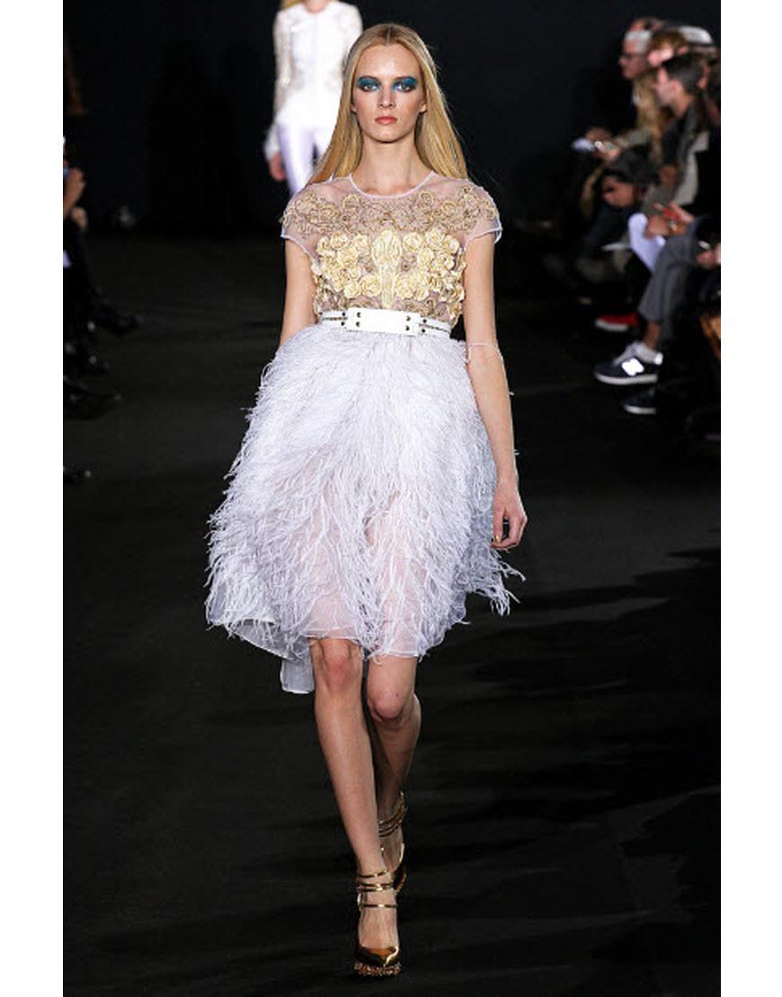 Chiffon lace detail feather dress style Prabal Gurung in Beige