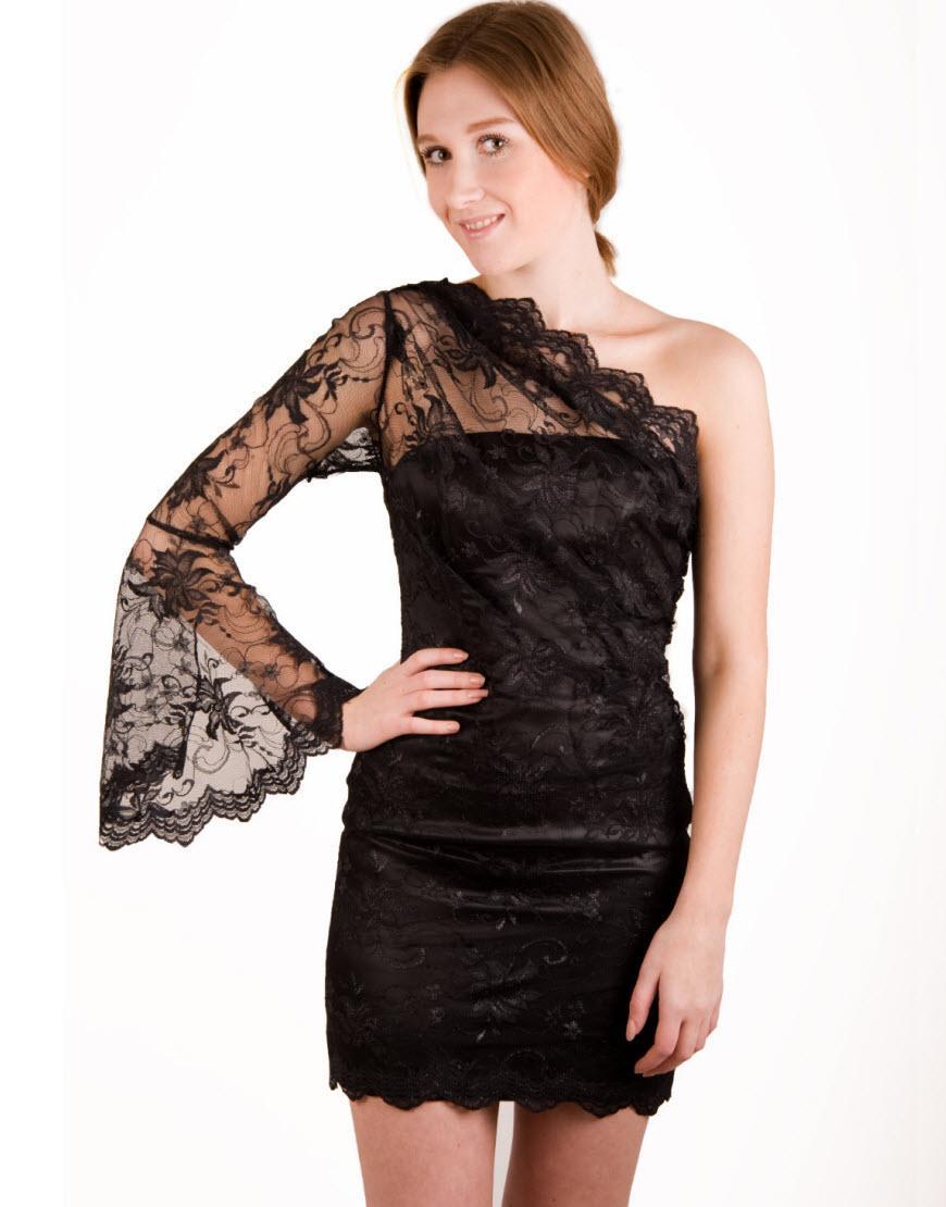 Triangular trim lace long sleeve with fab flared cuff in black