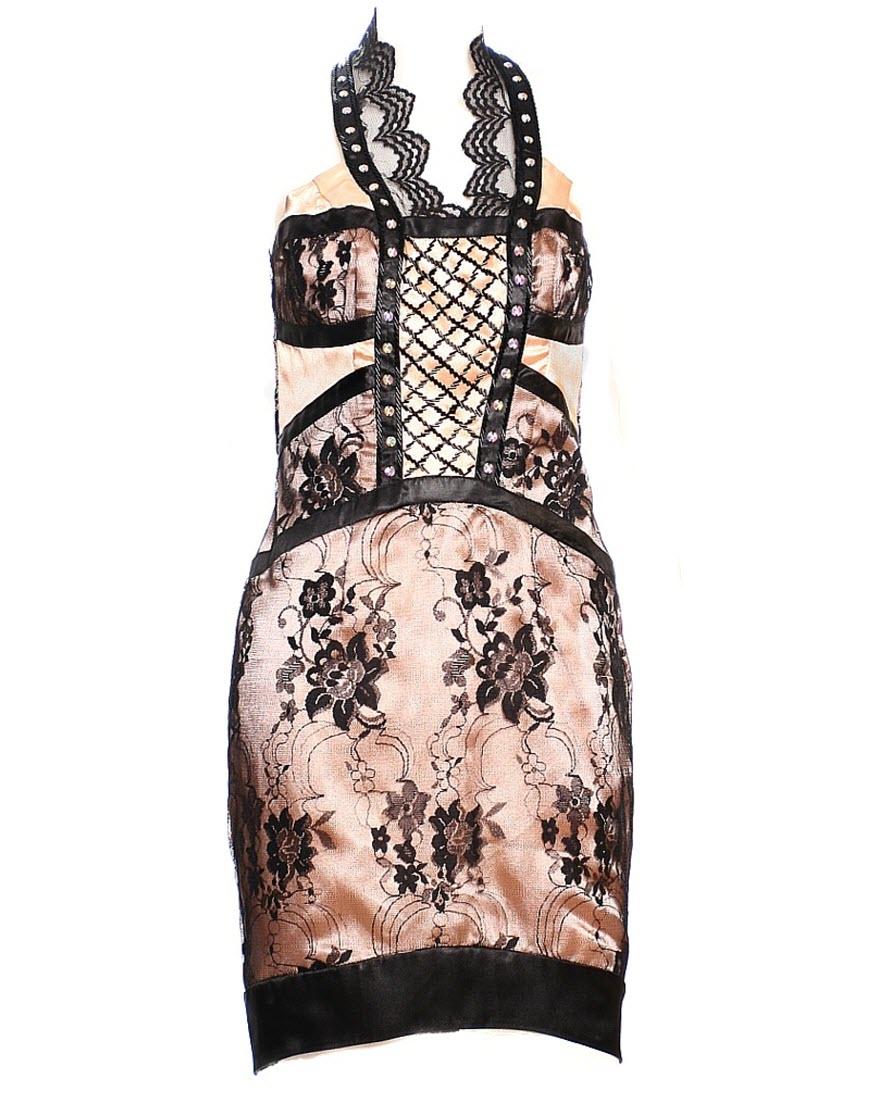 Triangular trimmed lace panel embellished dress
