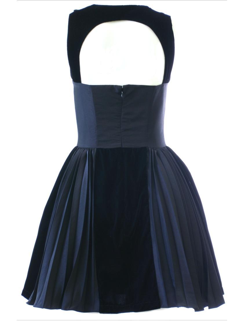 Velvet top cut-out pleated skirt dress